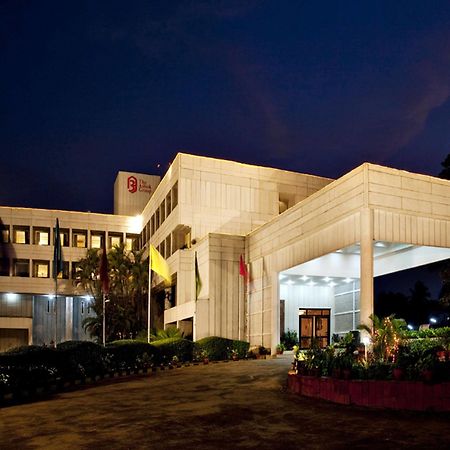 Hotel Kalinga Ashok Бхубанешвара Экстерьер фото
