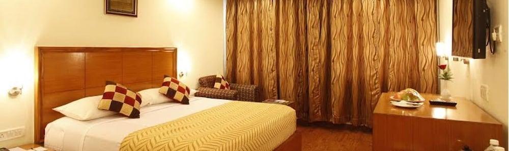 Hotel Kalinga Ashok Бхубанешвара Экстерьер фото