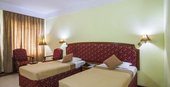 Hotel Kalinga Ashok Бхубанешвара Экстерьер фото